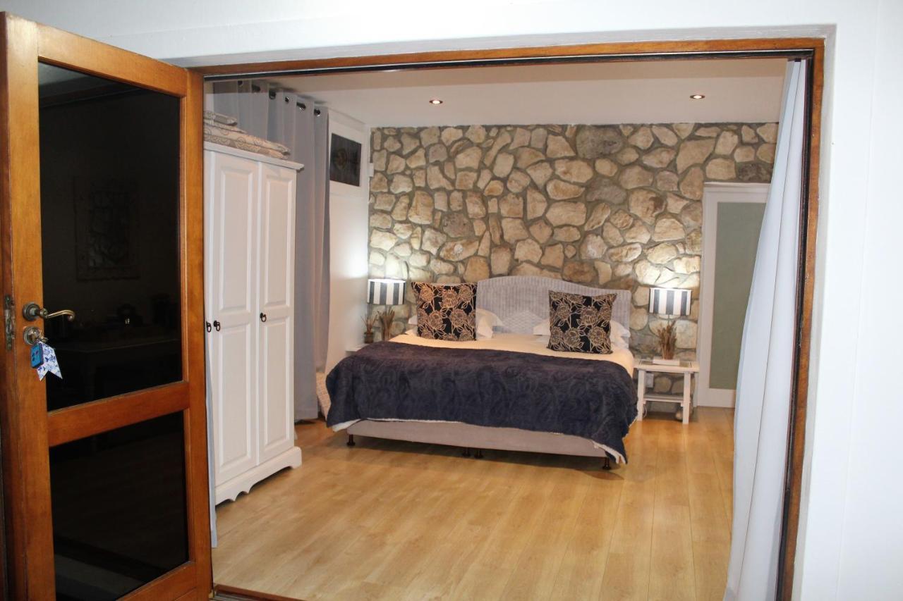 Kleinzee Oceanfront Guesthouse Gansbaai Extérieur photo