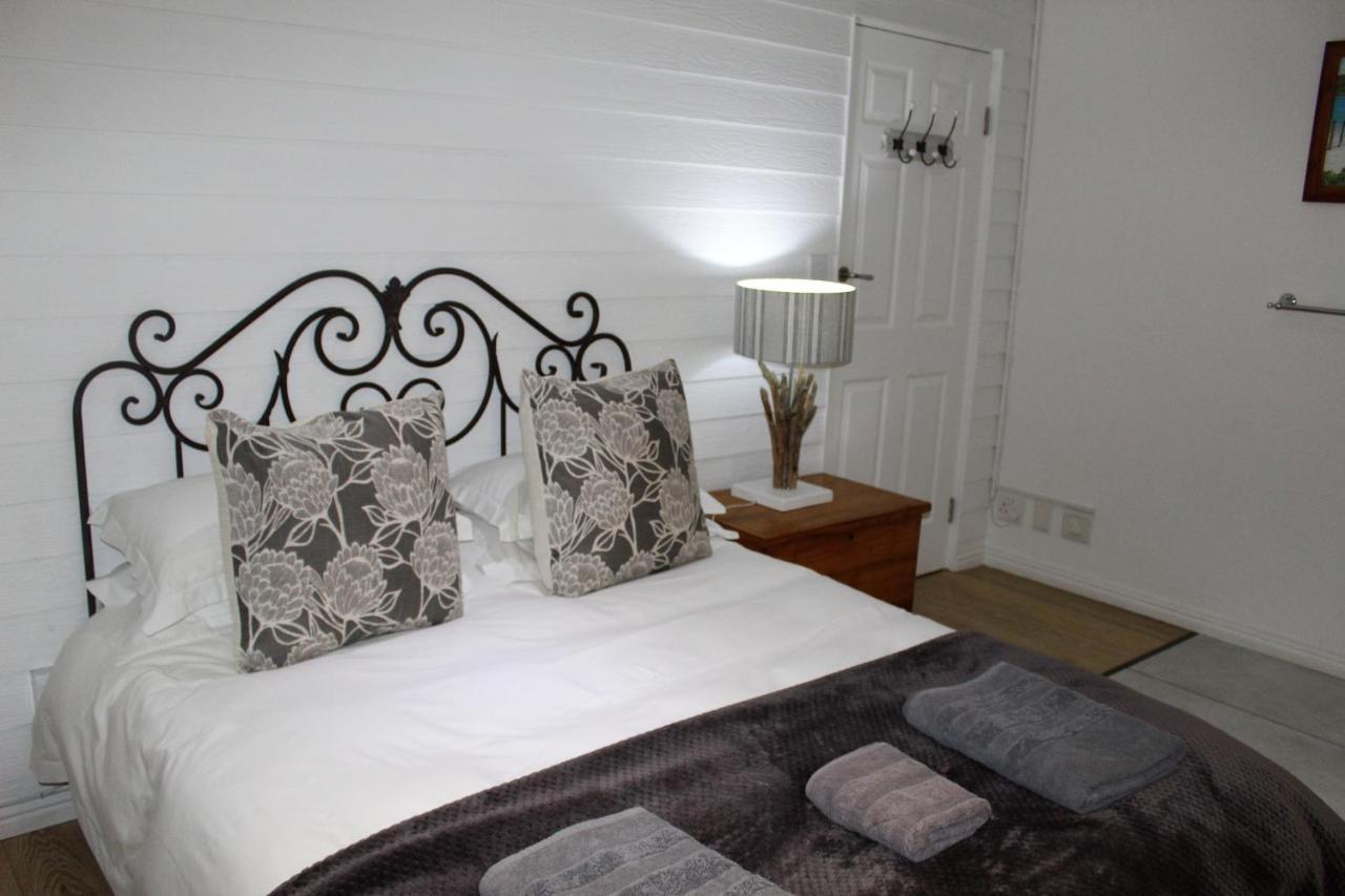 Kleinzee Oceanfront Guesthouse Gansbaai Extérieur photo